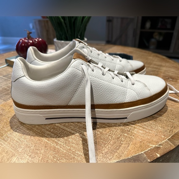 CROWN VINTAGE
Desc: Men's Crown Vintage Dathan Court White Leather Sneakers - Picture 8 of 10